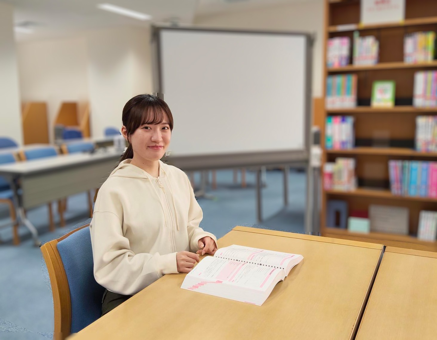 自分らしい看護への道を見つけるため、国立看護大学校で学ぶ